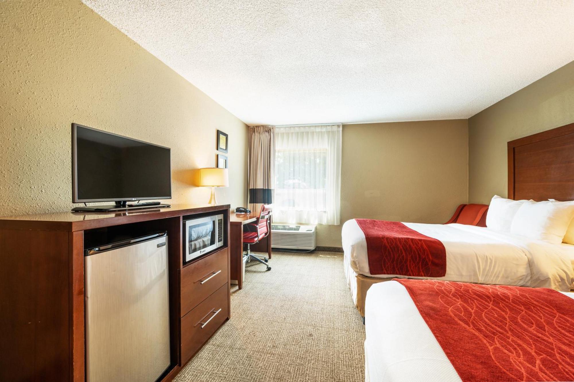 Comfort Inn Mayfield Heights Cleveland East Exterior photo